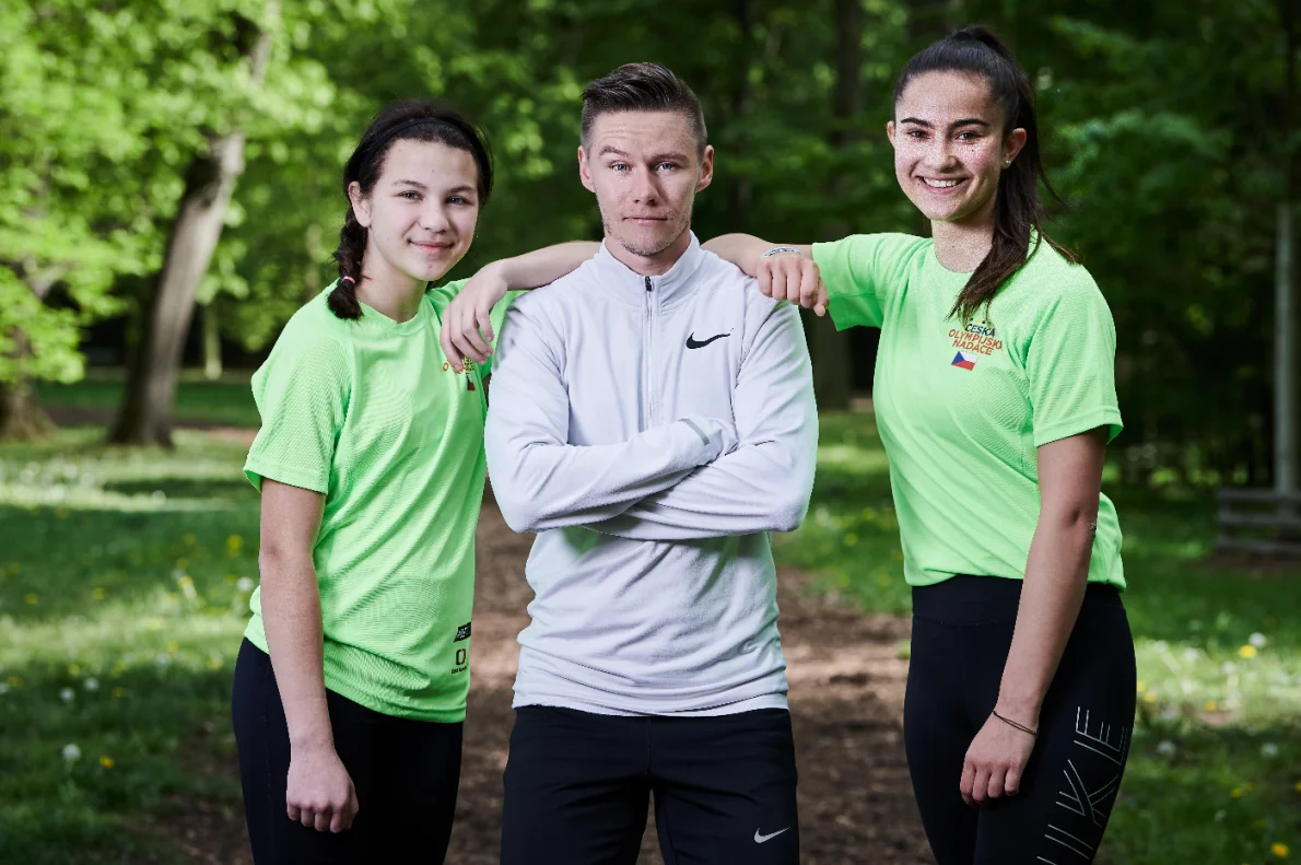 Maslák rozdával radost. Atlet cvičil s dětmi z České olympijské nadace