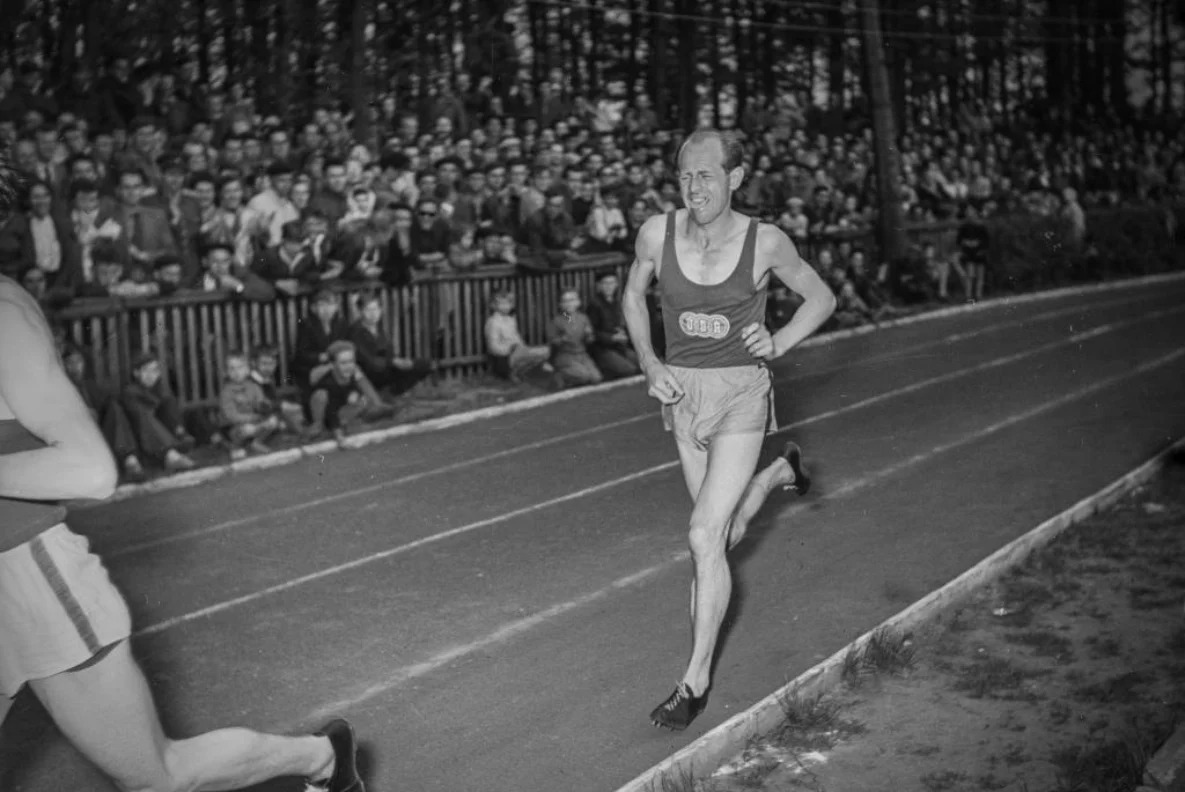 Neskutečný výkon. Před 70 lety překonal Zátopek pět světových rekordů!