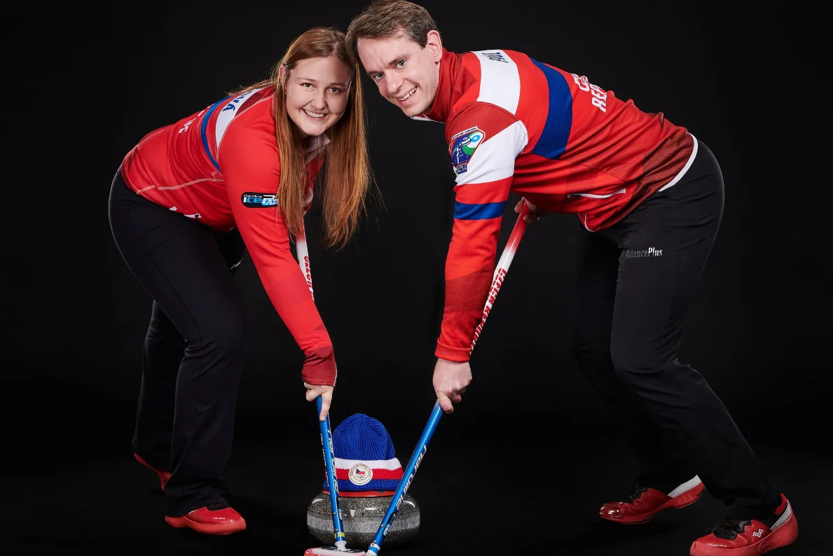 Dvě česká „ucha“ v olympijském curlingu aneb Jak je nikdy neuvidíte