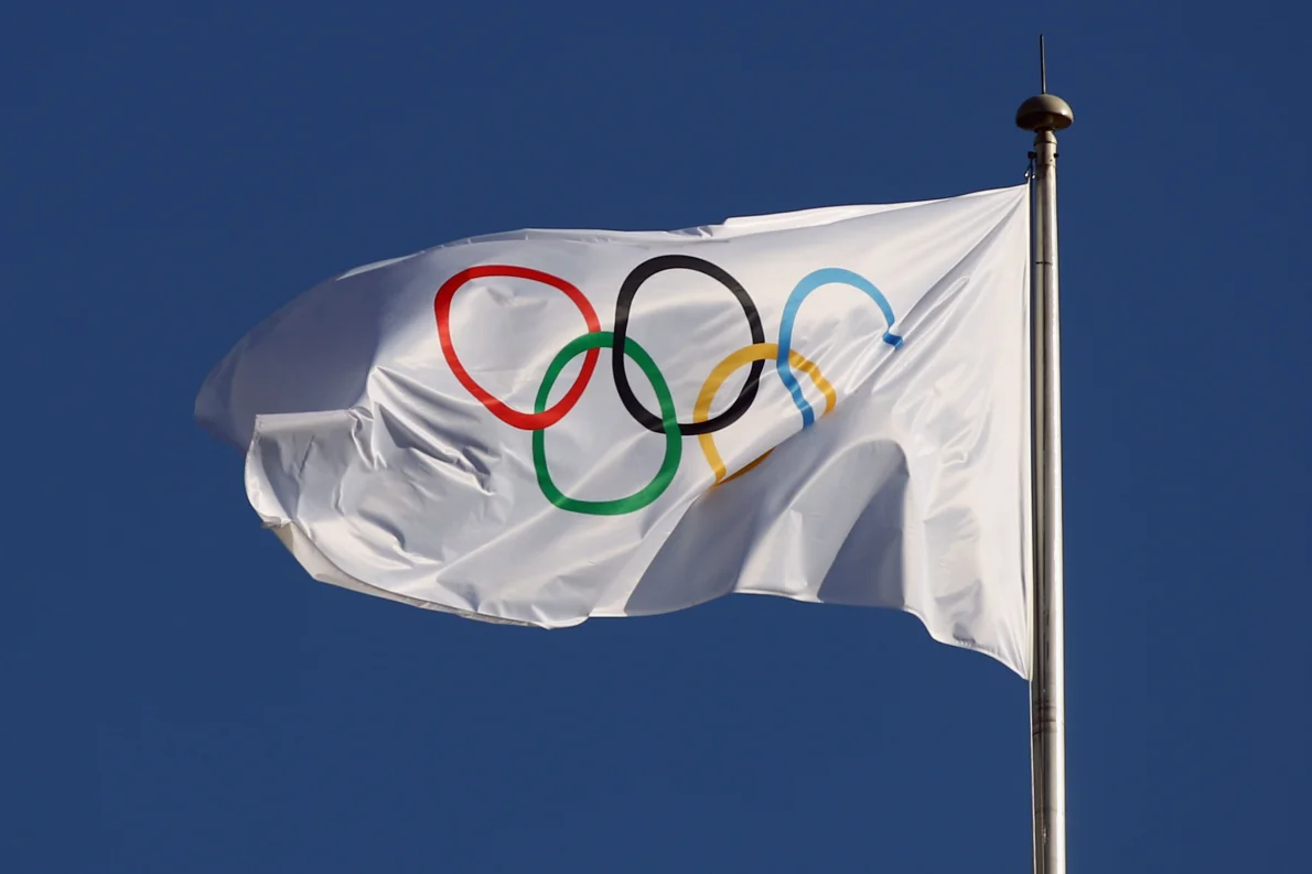 MOV: Kvůli porušení olympijského příměří nezvěte ruské a běloruské sportovce