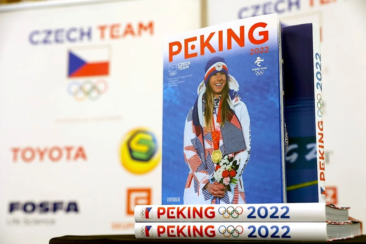Vyšla kniha Peking 2022. Pokřtily ji české hokejistky