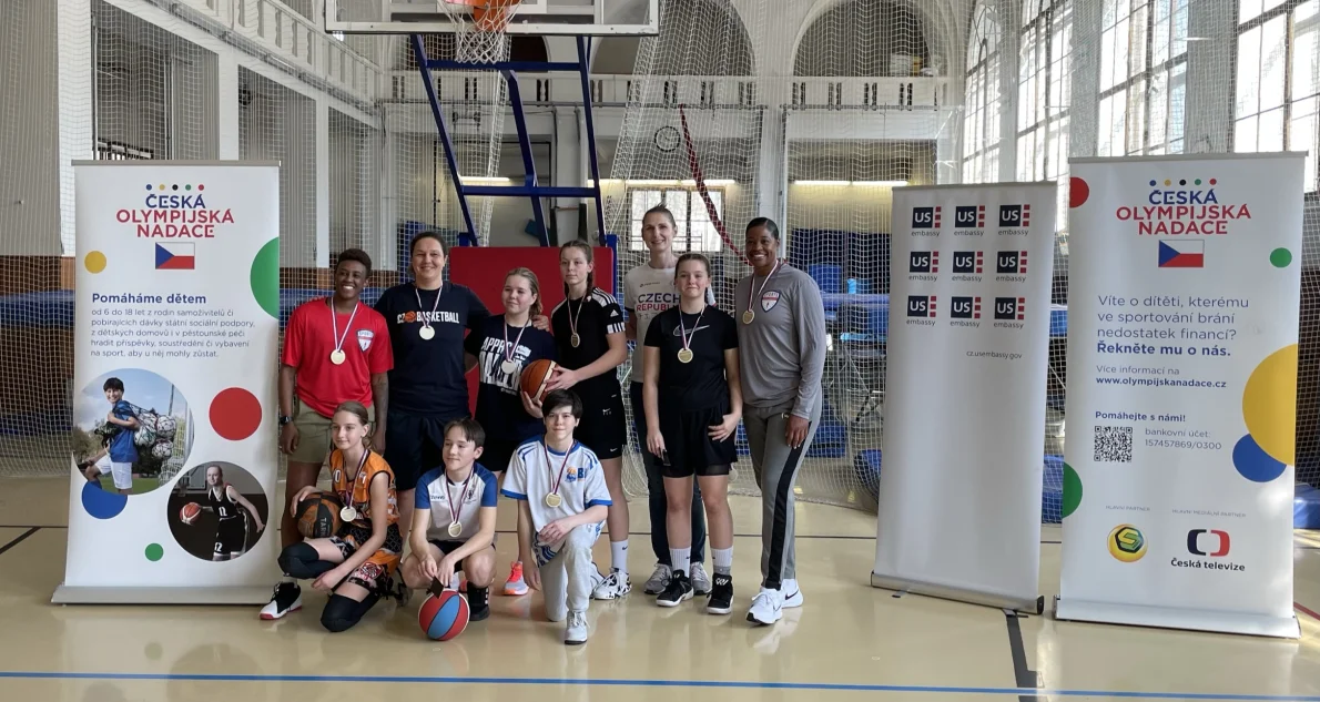 Budoucí hráčky WNBA a hráči NBA? Díky tréninku s Kiou Vaughn a Danielle Robinson možná