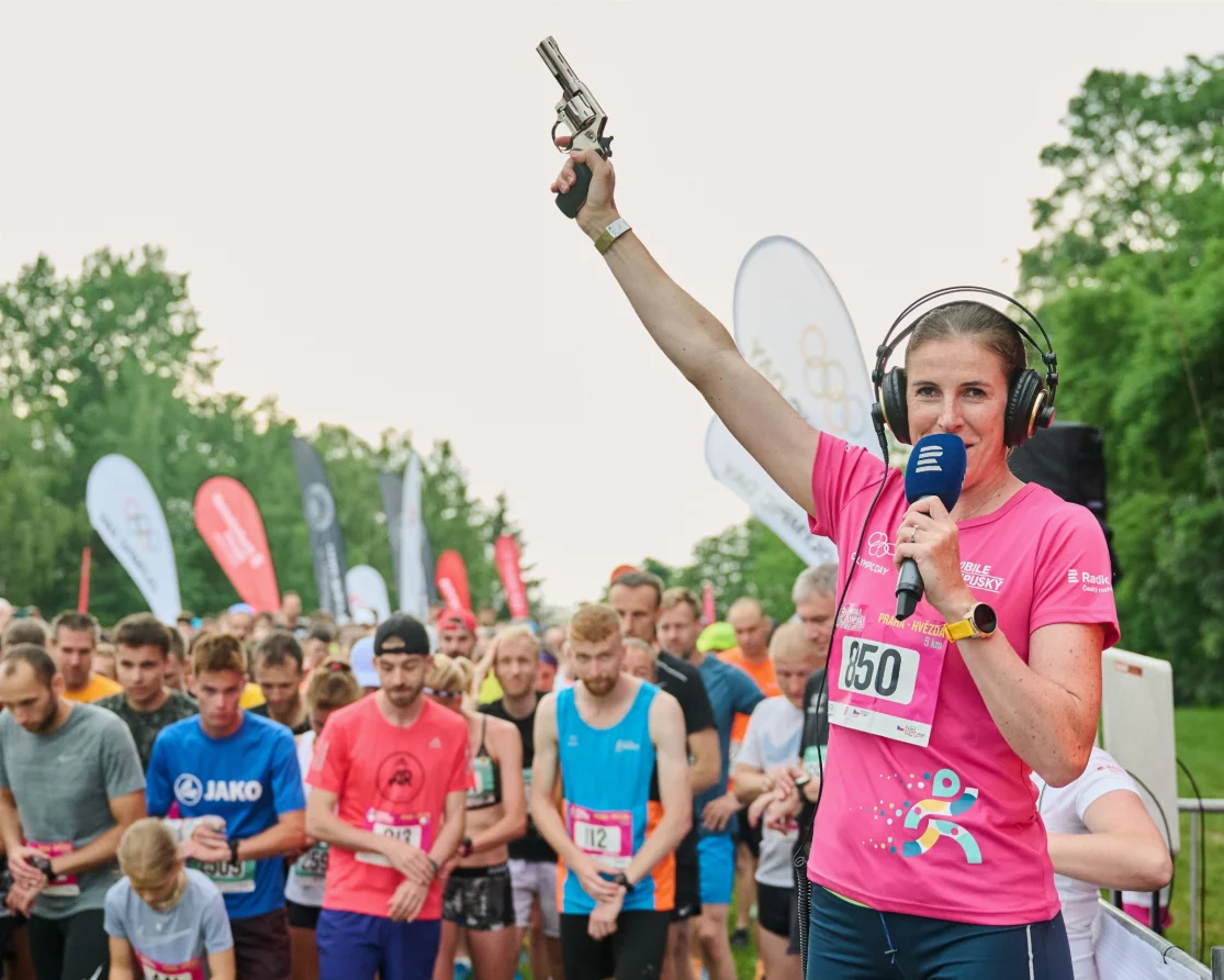 Hrátkám počasí navzdory! Více než 72 tisíc běžců se postavilo na start Olympijského běhu