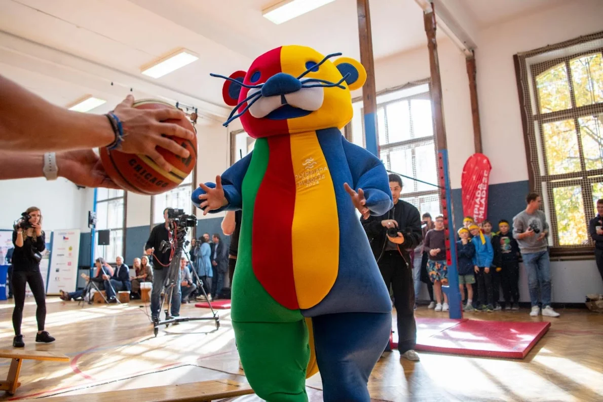 Vydra už má jméno! Jak se nazývá maskot Olympiády dětí a mládeže 2024?