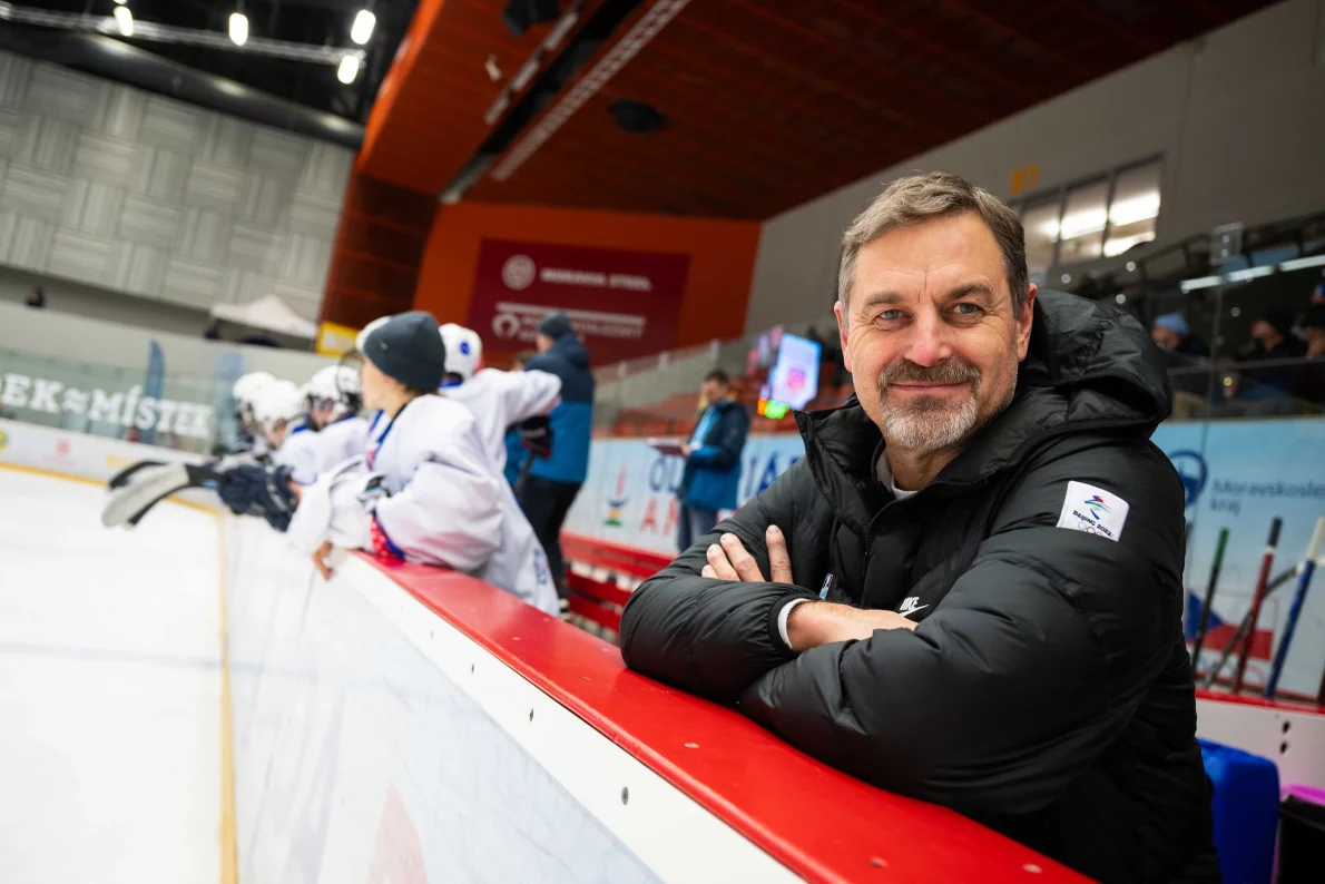 Jeden z nejvyšších představitelů světového hokeje se objevil na Olympiádě dětí a mládeže
