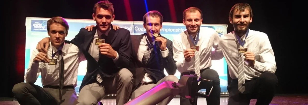 Česko nemá moře, ale má mistry světa v příbřežním veslování. Je to adrenalin, říkají