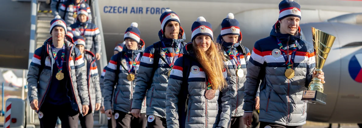 Medaile jsou doma. Sportovci se vrátili z mládežnické olympiády