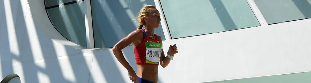 Vrabcovou Nývltovou překvapili spící naháči. Za maratonský výkon se odmění čokoládou