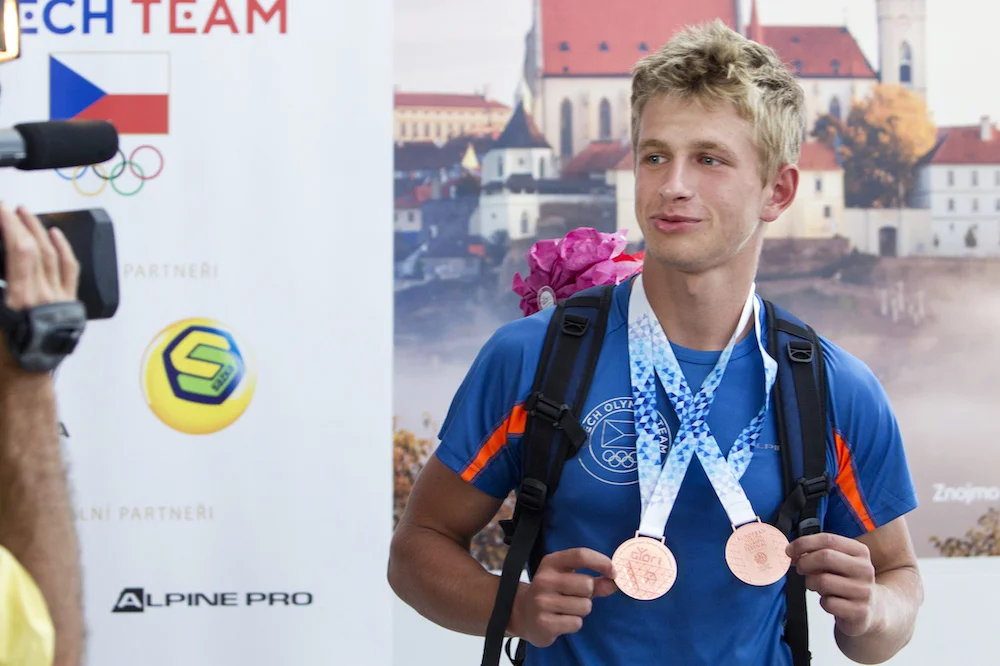 Češi už jsou doma. Z Györu přivezli osm medailí