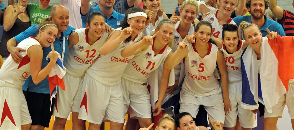VIDEO: Skvěle! Basketbalistky mají zlato!